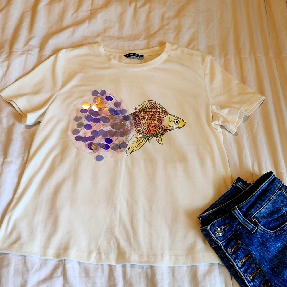 Fish Sequin T Shirt